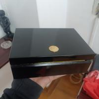 scatola  Movado per orologi in legno 