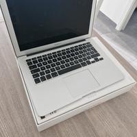 mac book 13.3