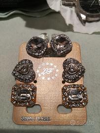 Orecchini con le clips nuovi