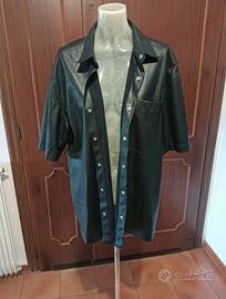 Giacca camicia similpelle mezze maniche Bershka
