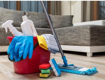 Badante/Colf/ weekend ,pulizie,Anziani