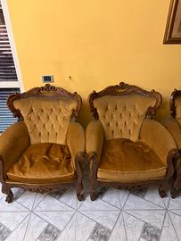 Poltrone e divano