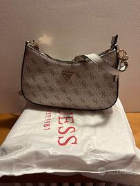 Borsetta Guess