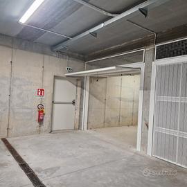 Garage / Magazzino