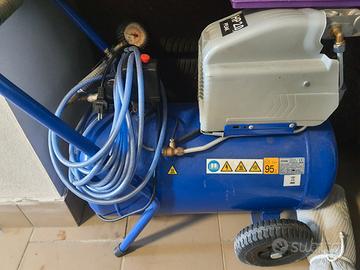 atrezzi per officina 
