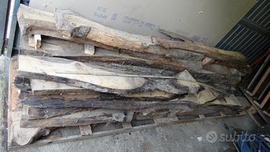 Tavoloni in noce nazionale stagionati