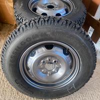 Cerchi e gomme panda 4x4