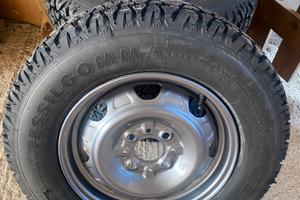 Cerchi e gomme panda 4x4