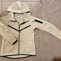 Felpa Nike Tech Fleece Windrunner Donna come nuova