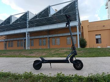 monopattino elettrico Kaabo Mantis 8 Plus
