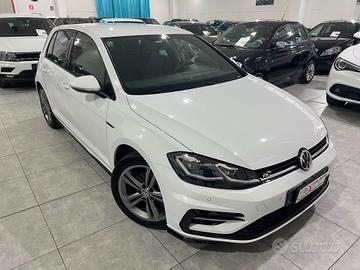 Volkswagen Golf 1.6 116 CV - R-LINE - 2017