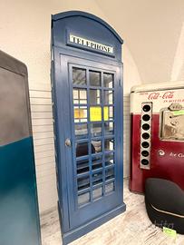 Nuova cabina telefonica aperitivo in legno