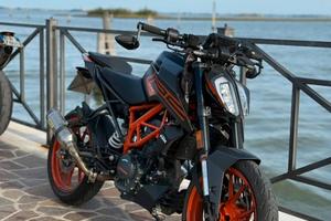 KTM Duke 125 2022