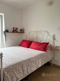 Struttura letto matrimoniale Ikea