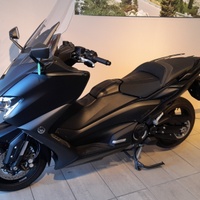 Yamaha Tmax 560