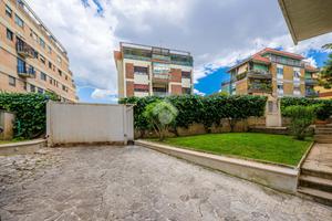 MONOLOCALE A ROMA
