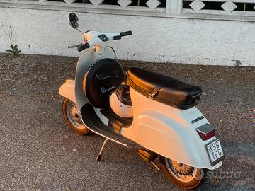 Piaggio Vespa 50 Special (V5B3)