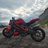 ducati streetfighter 