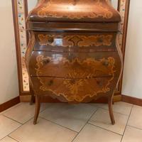 MOBILE MAGGIOLINO CON RIBALTA IN RADICA INTARSITA