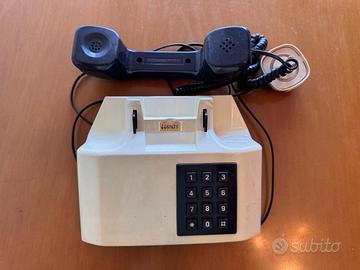 Telefono con filo vintage da tavolo