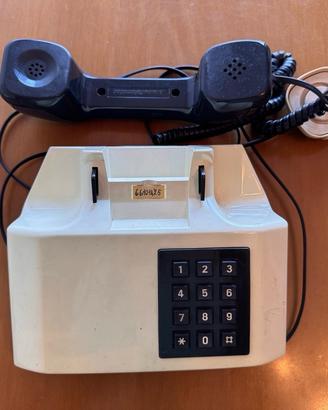 Telefono con filo vintage da tavolo