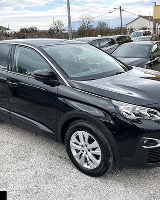 PEUGEOT 3008 1.2 benzina NAVI-AUTOMATICA