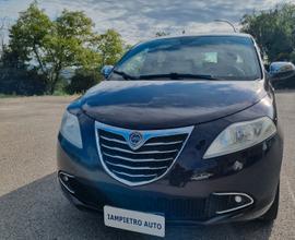 Lancia Ypsilon 1.2 69 CV 5 porte GPL Ecochic Plati