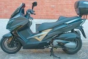 Kymco Xciting 400i (2015) - 25.000 km -