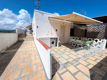 Appartamento ristrutturato con terrazza vista mare