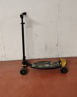 Monopattino 4 ruote oxelo