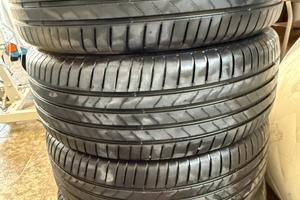 4 Bridgestone Turanza6 225/55 R18 98v