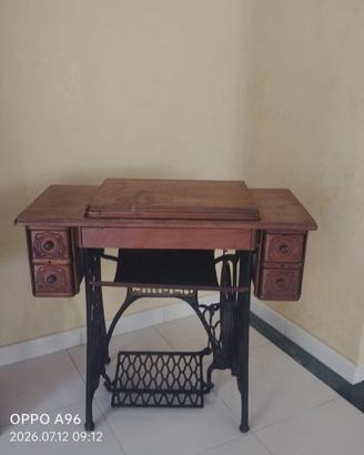 Macchina per cucire singer anni 60