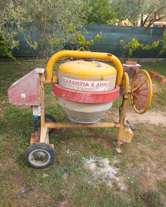 Betoniera elettrica 250 litri