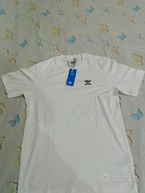 t shirt Adidas 