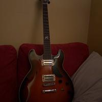 Chitarra semiacustica EKO MIA IV SA-ST