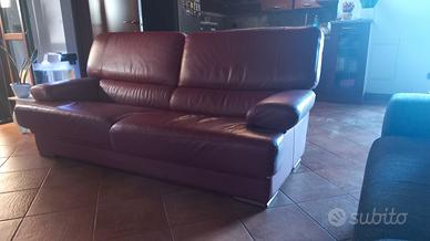 Divano a due posti in pelle bordeaux