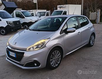 Peugeot 208 PureTech 82 5p. GPL Active