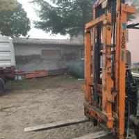 Muletto elevatore trattore