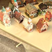 Collezione n. 12 casette tipiche di montagna.