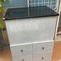 MOBILE D’ARREDO IN REGAL0