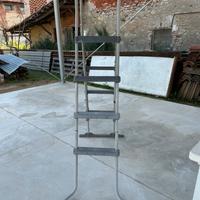 Scaletta per piscina