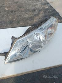 fanale anteriore sinistro Peugeot expert 