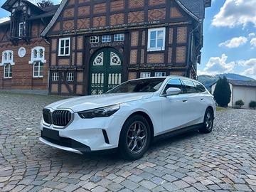 Bmw 520 *NUOVO MODELLO*DriveAssi*ParkA