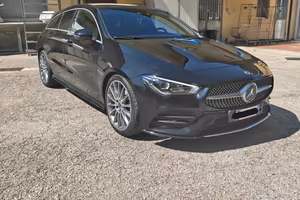 Mercedes Benz CLA250 AMG line shooting brake