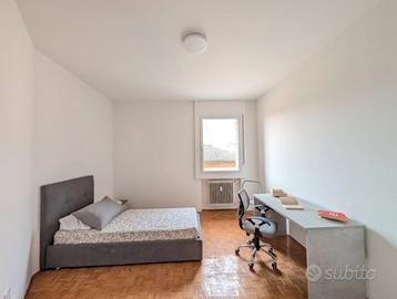 Stanza disponibile da subito per studenti