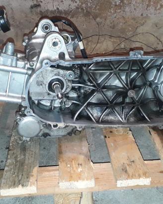 Motore yamaha xmax 125 E384E