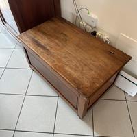 Cassapanca fatta a mano