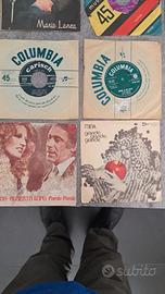 Dischi vinili di 18 dischi 45 giri anni 60 e 70