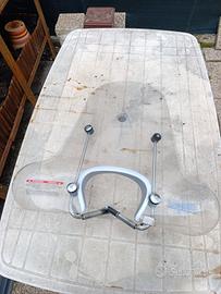 Parabrezza Piaggio per scooter 