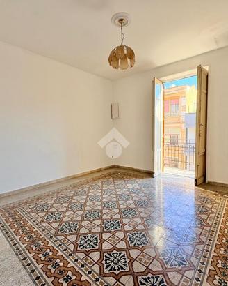 5 LOCALI A PALERMO